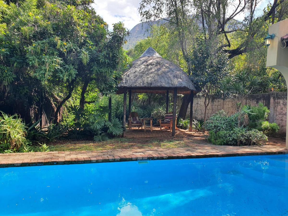 Sun Deck Lodge Hartbeespoort Bagian luar foto