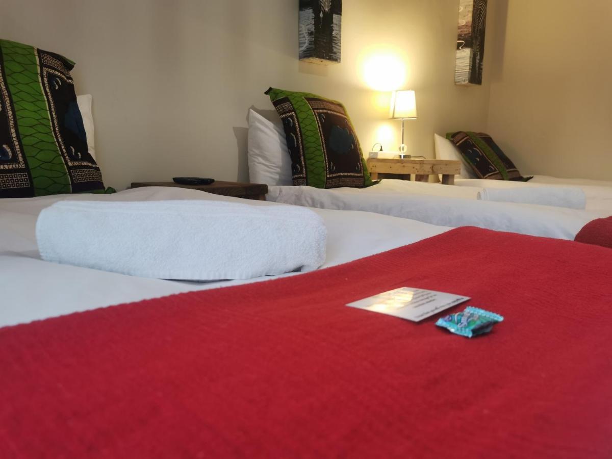 Sun Deck Lodge Hartbeespoort Bagian luar foto
