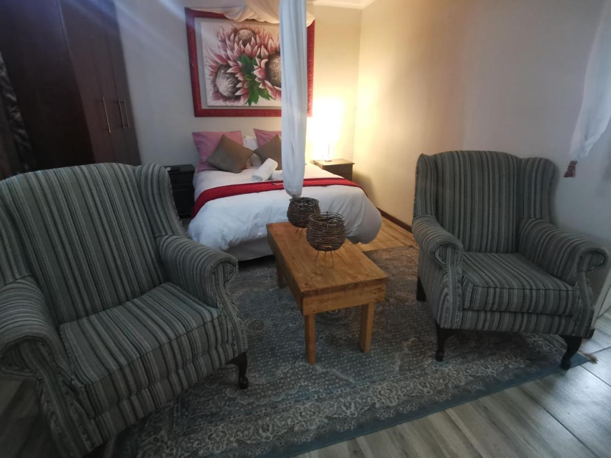 Sun Deck Lodge Hartbeespoort Bagian luar foto