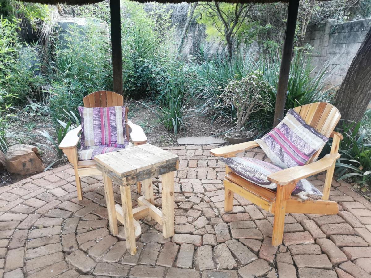 Sun Deck Lodge Hartbeespoort Bagian luar foto