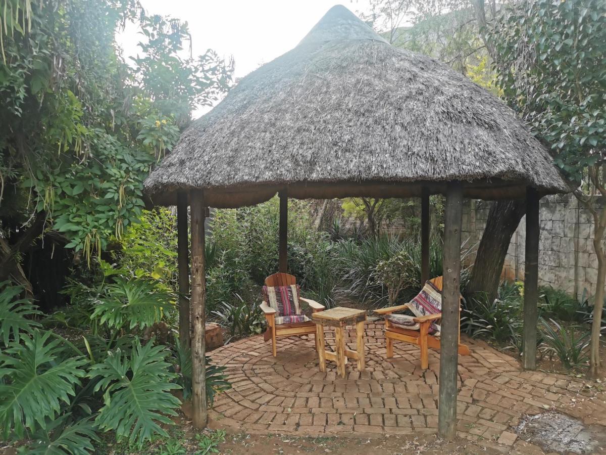 Sun Deck Lodge Hartbeespoort Bagian luar foto